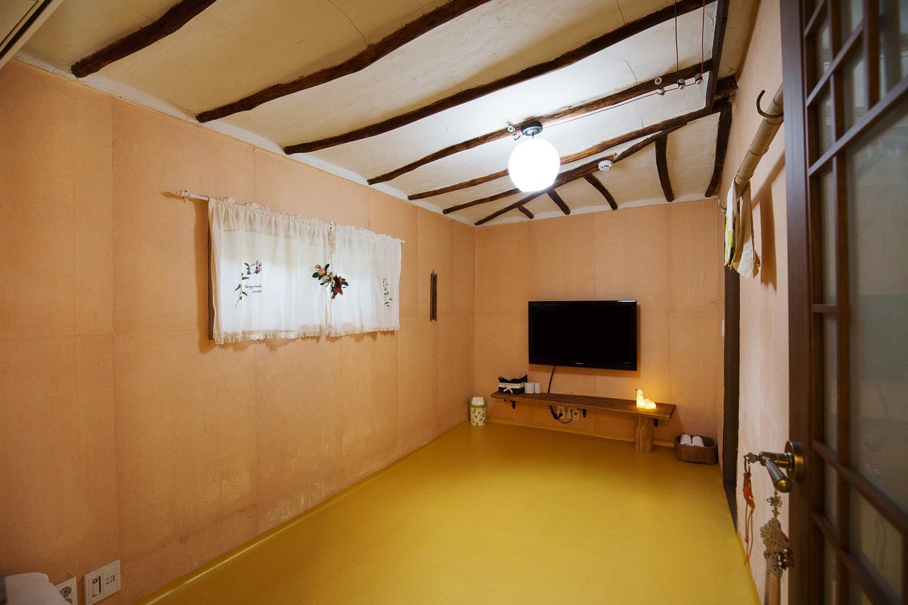 Sosohan Hanok Jeonju Εξωτερικό φωτογραφία